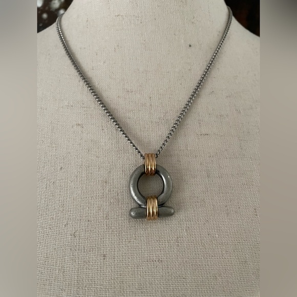 Vintage AVON 1978 infinity symbol silver and gold toned chain necklace ~ - Picture 1 of 8